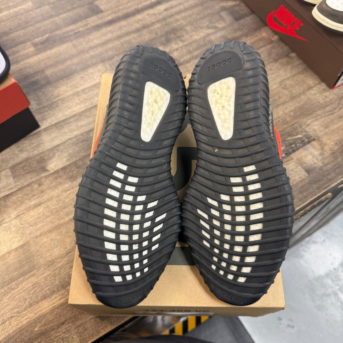 adidas Yeezy Boost 350 V2 Carbon Beluga - Image 10