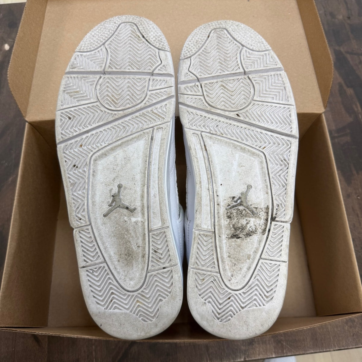 Jordan 4 Retro Pure Money (2017) Size 13 (Pre-Owned) - Image 3