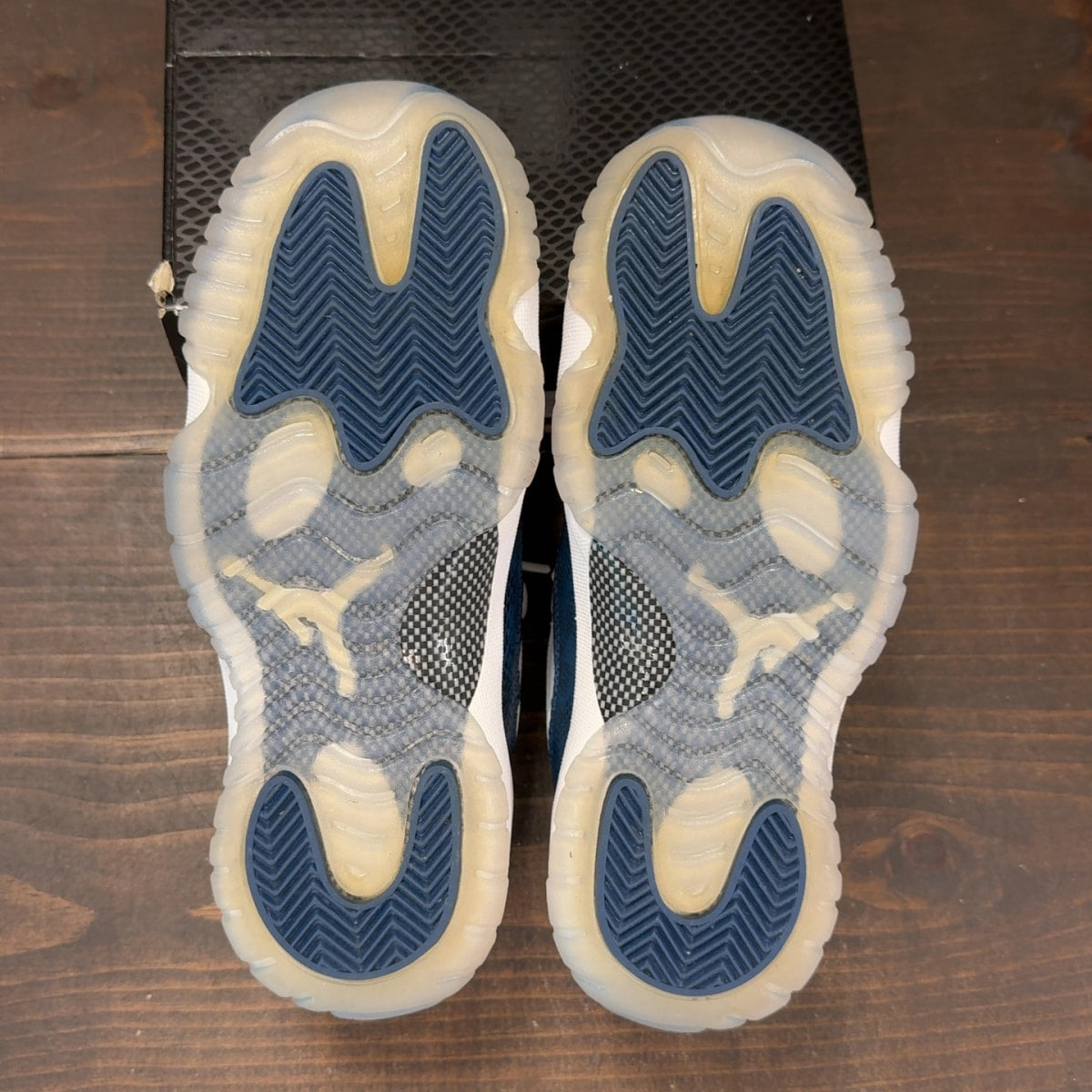 Jordan 11 Retro Low Snake Navy (2019) (GS) - Image 9