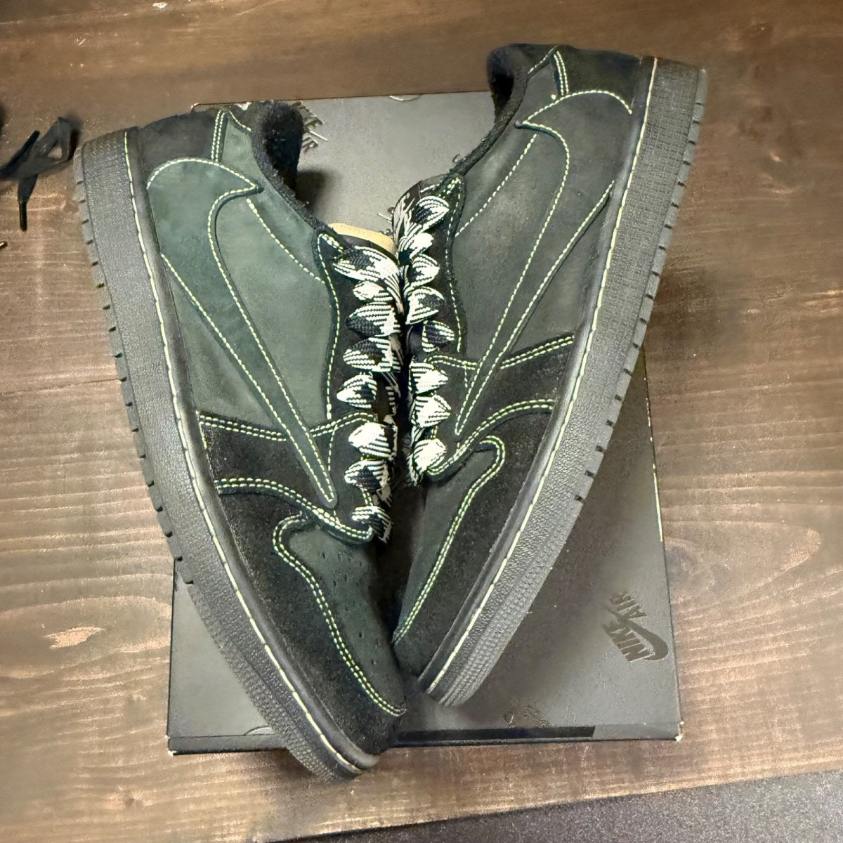 Jordan 1 Retro Low OG SP Travis Scott Black Phantom - Image 2