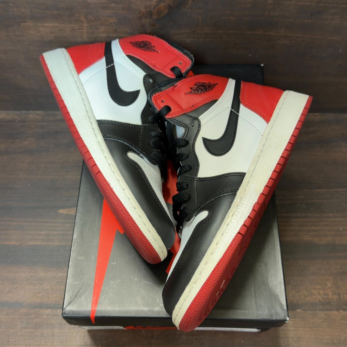 Jordan 1 Retro Black Toe (2016) (GS) - Image 2
