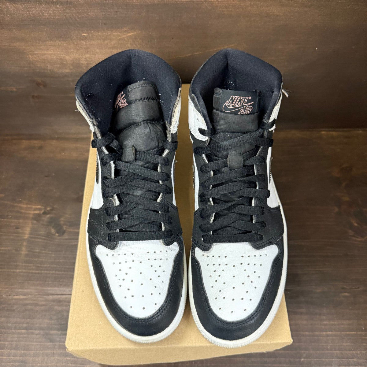 Jordan 1 Retro High OG Bleached Coral Size 9 (Pre-Owned) - Image 3