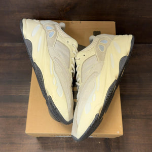 adidas Yeezy Boost 700 Analog - Image 2