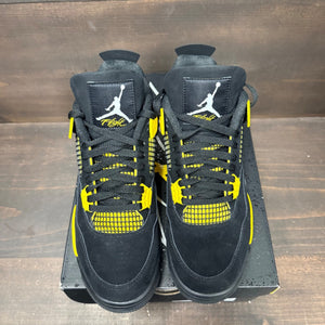 Jordan 4 Retro Thunder (2023) - Image 2