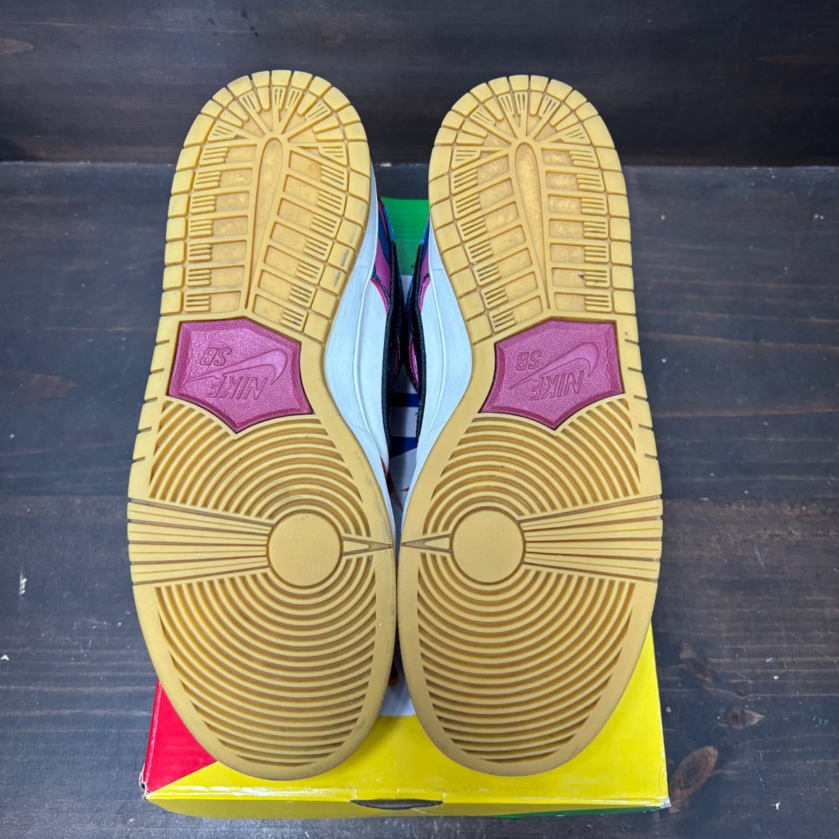 Nike SB Dunk Low Pro Parra Abstract Art (2021) Size 10.5 (Pre-Owned) - box