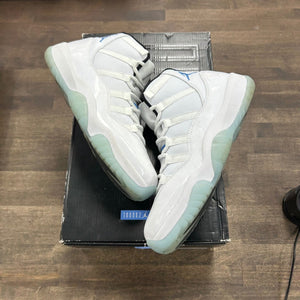 Jordan 11 Retro Legend Blue (2014) Size 9 (Pre-Owned) - Image 1