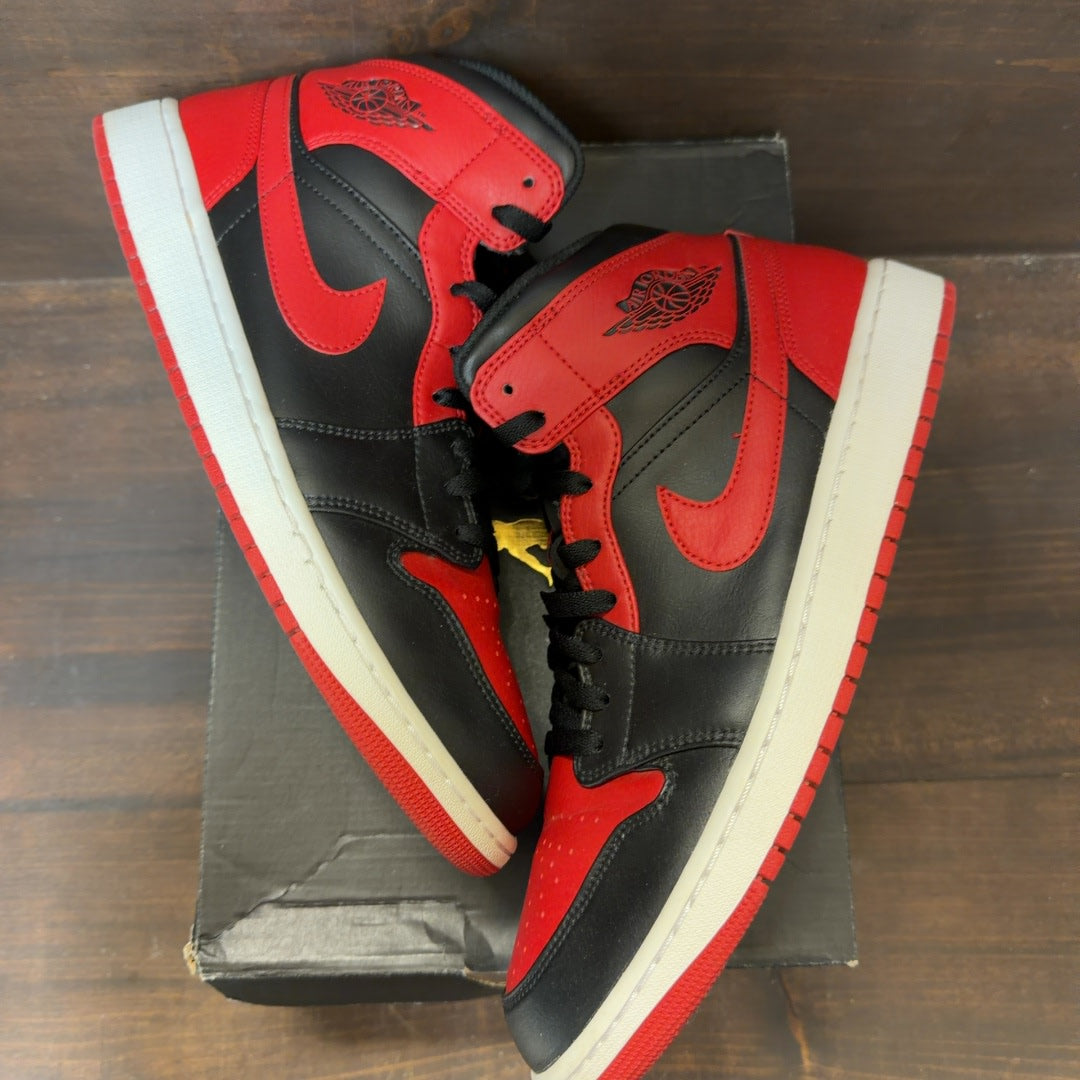 Jordan 1 Mid Banned (2020) - Image 2