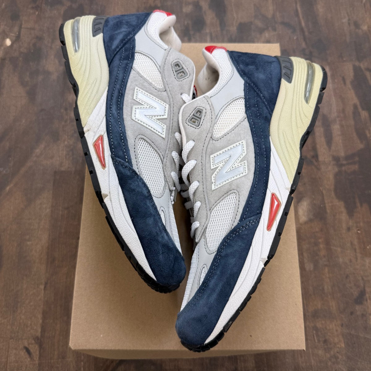 New Balance 991 Grey Navy Red Size 9.5 (Pre-Owned) - Image 1