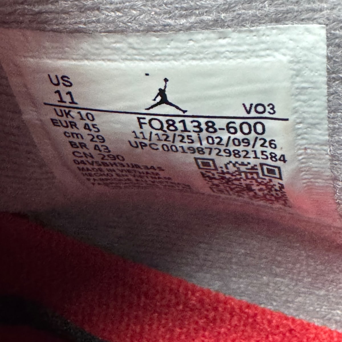 Jordan 4 Retro Toro Bravo (2026) - Image 8