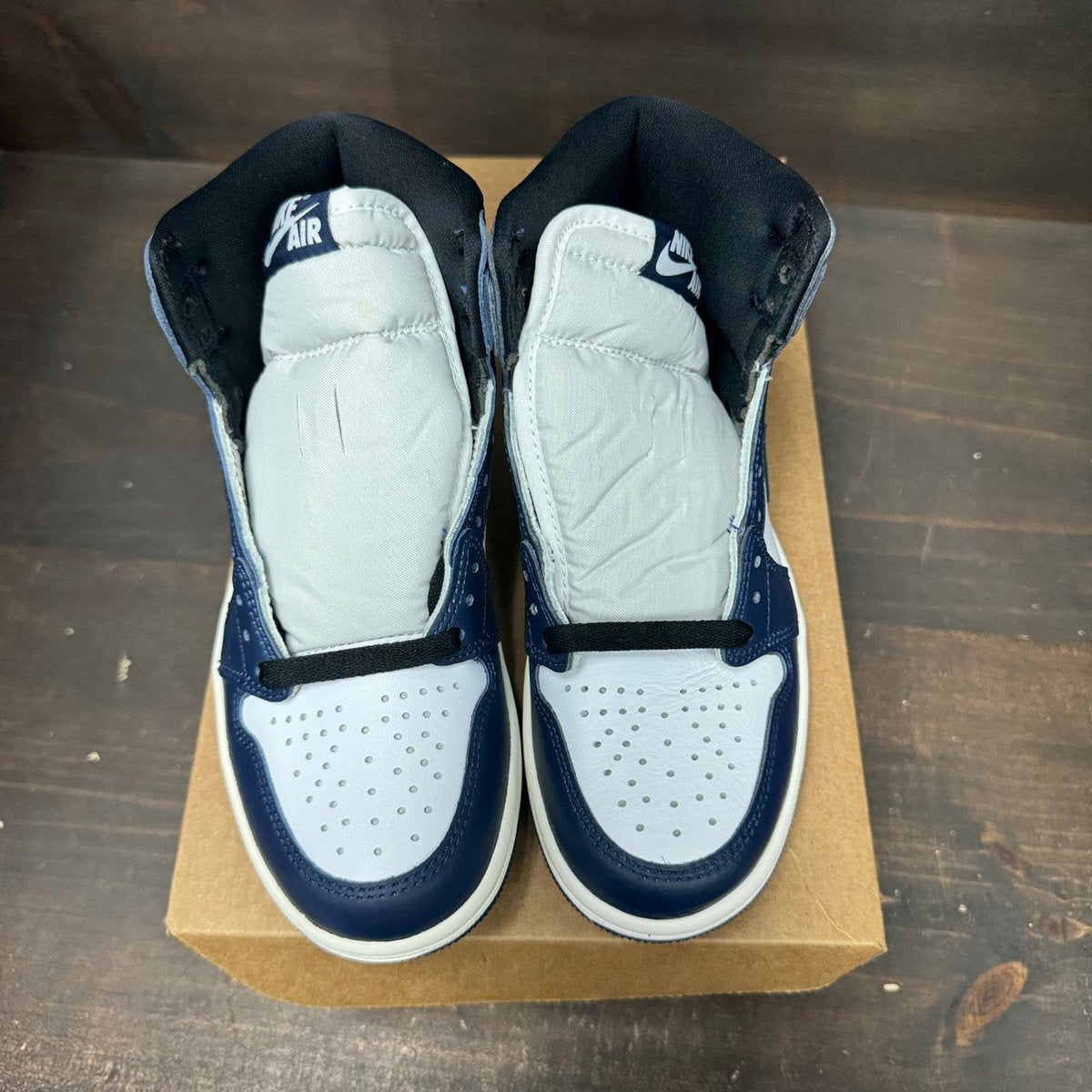 Jordan 1 Retro High OG Midnight Navy Size 5 - side