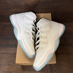 Jordan 11 Retro Legend Blue (2024) Size 10 (Pre-Owned) - Image 2
