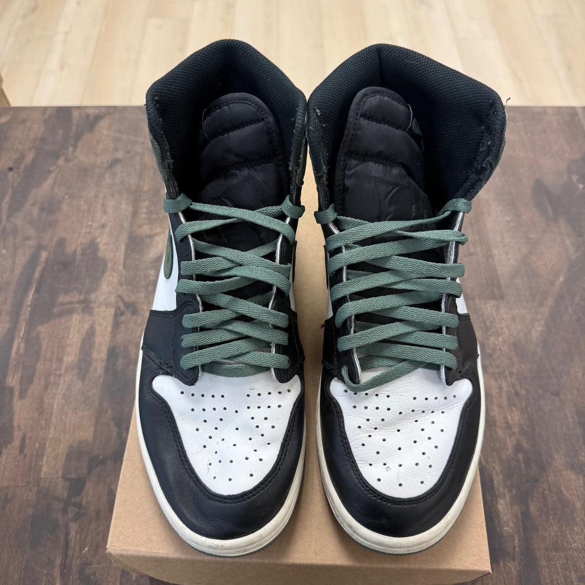 Jordan 1 Retro High Clay Green Size 10 (Pre-Owned) - Image 2