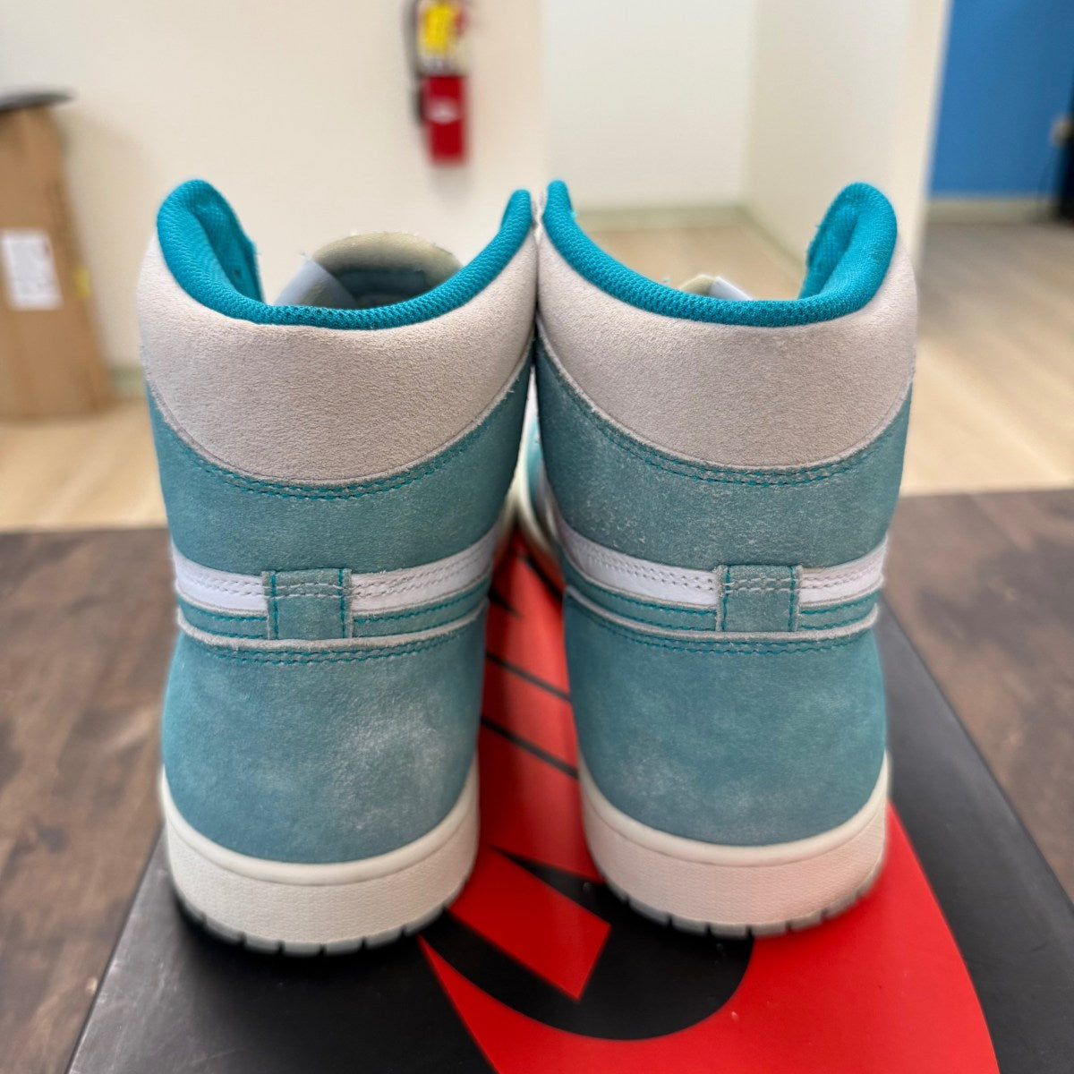 Jordan 1 Retro High Turbo Green - Image 3