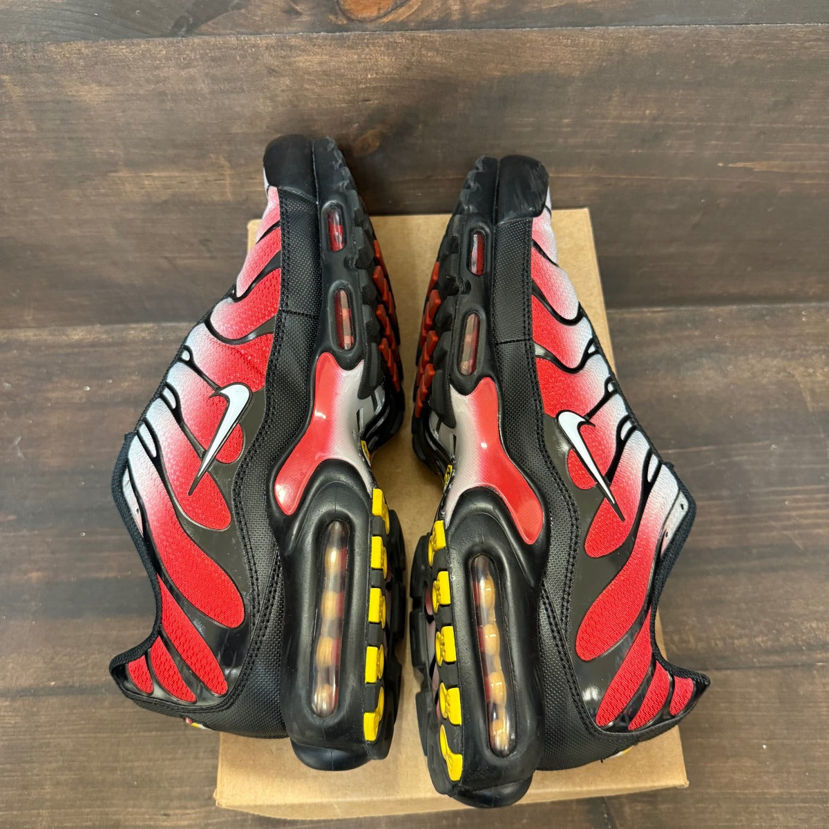Nike Air Max Plus Pure Platinum University Red Black White Size 13 (Pre-Owned) - Image 6