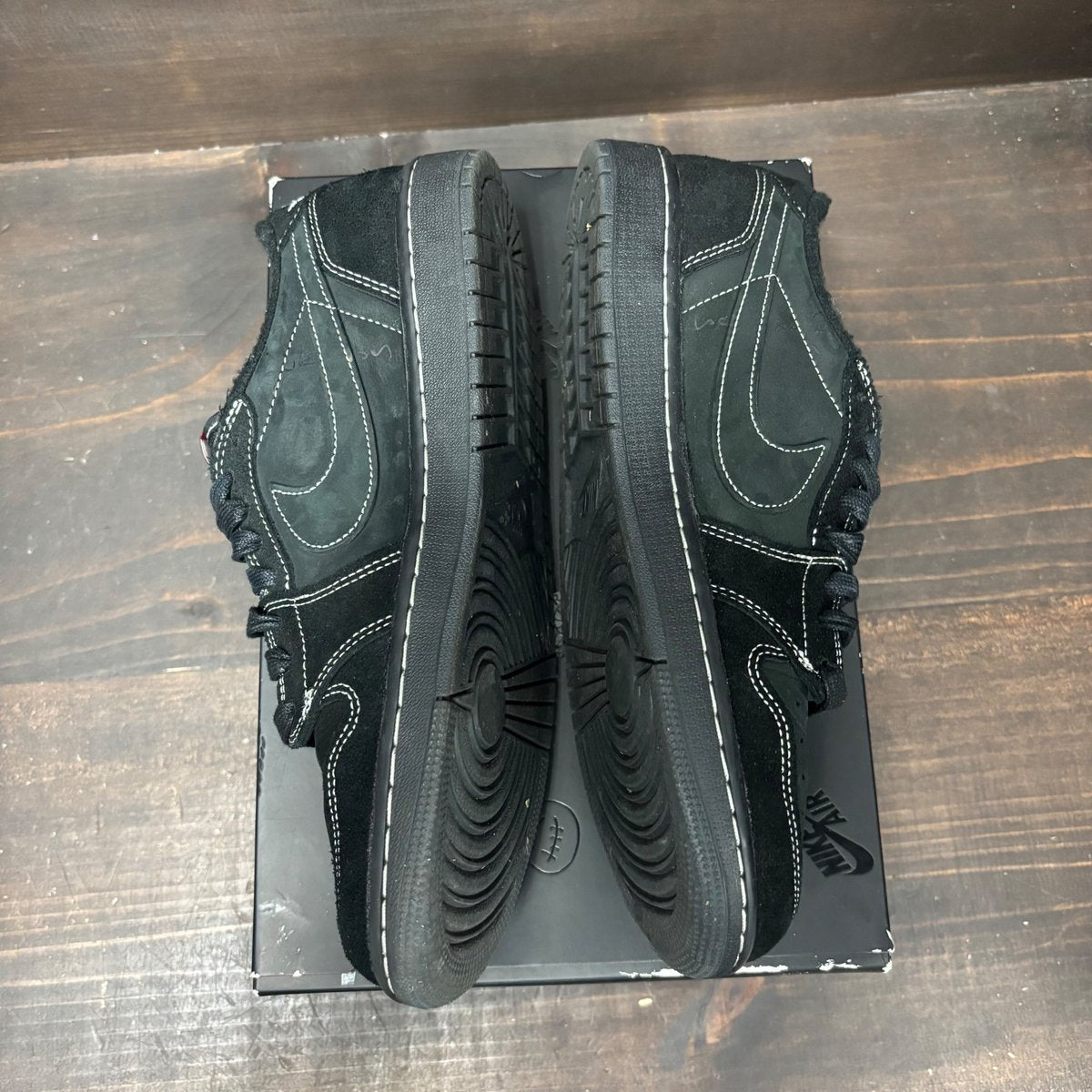 Jordan 1 Retro Low OG SP Travis Scott Black Phantom Size 9 (Pre-Owned) - tag