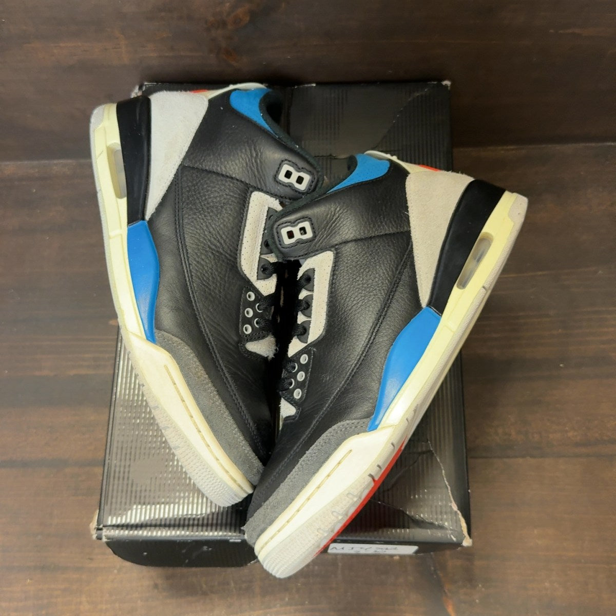 Jordan 3 Retro OG Rare Air - Image 2