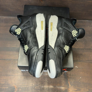 Jordan 4 Retro Oreo (2015) - Image 4