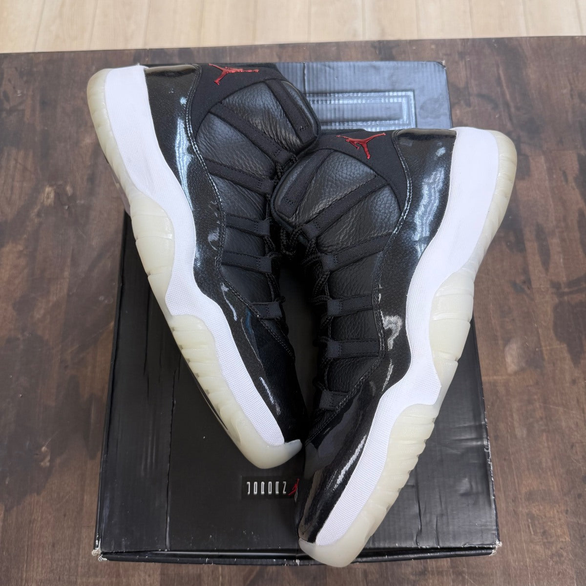 Jordan 11 Retro 72-10 - Image 1