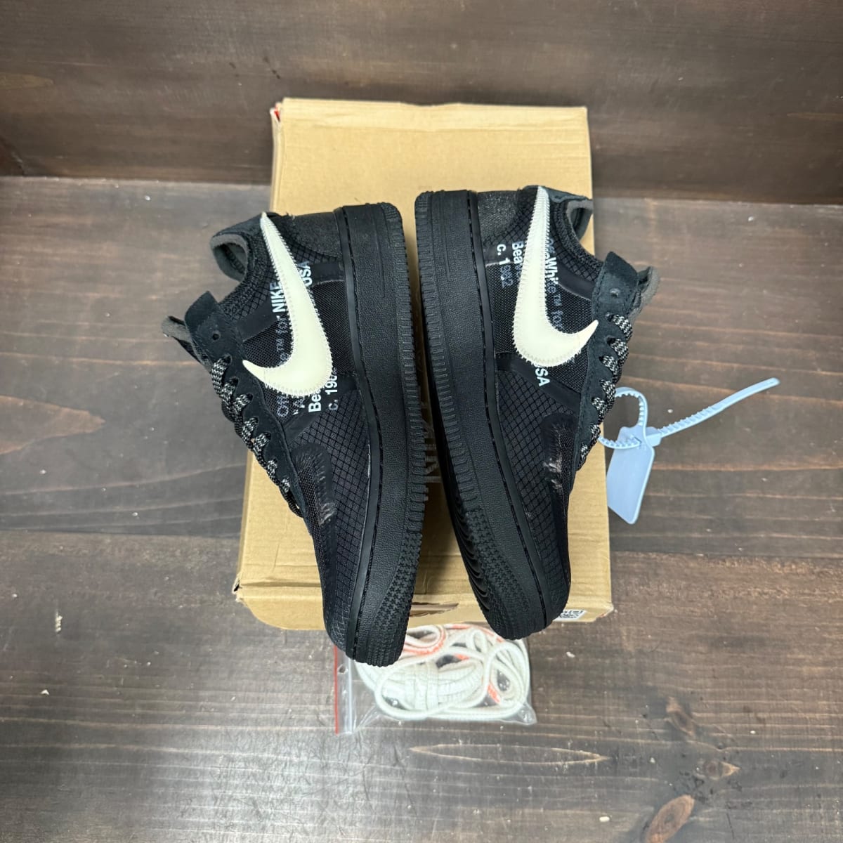 Nike Air Force 1 Low Off-White Black White Size 5.5 (Pre-Owned) - side