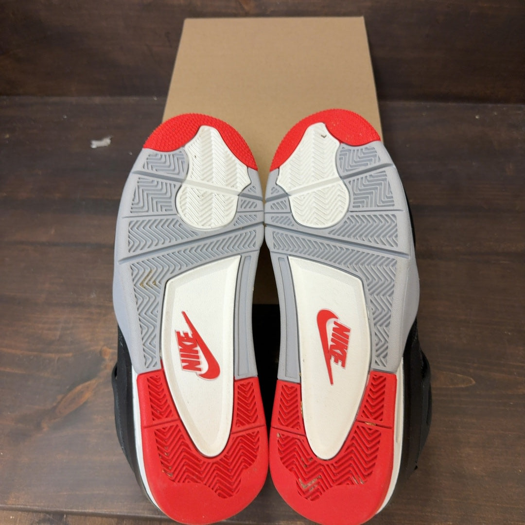 Jordan 4 Retro Bred Reimagined Size 11 (Pre-Owned) - Image 7