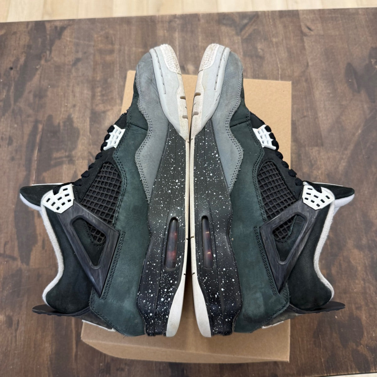 Jordan 4 Retro Fear (2024) Size 11.5 (Pre-Owned) - Image 4