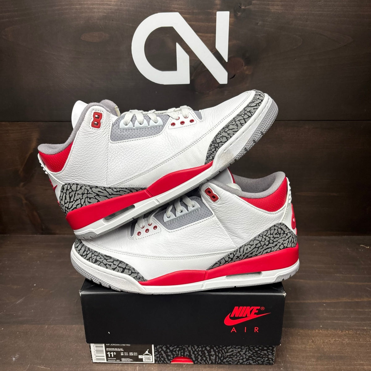 Jordan 3 Retro Fire Red (2022) - Image 1