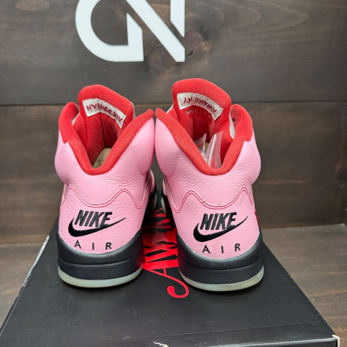 Jordan 5 Retro Awake NY Arctic Pink - Image 5