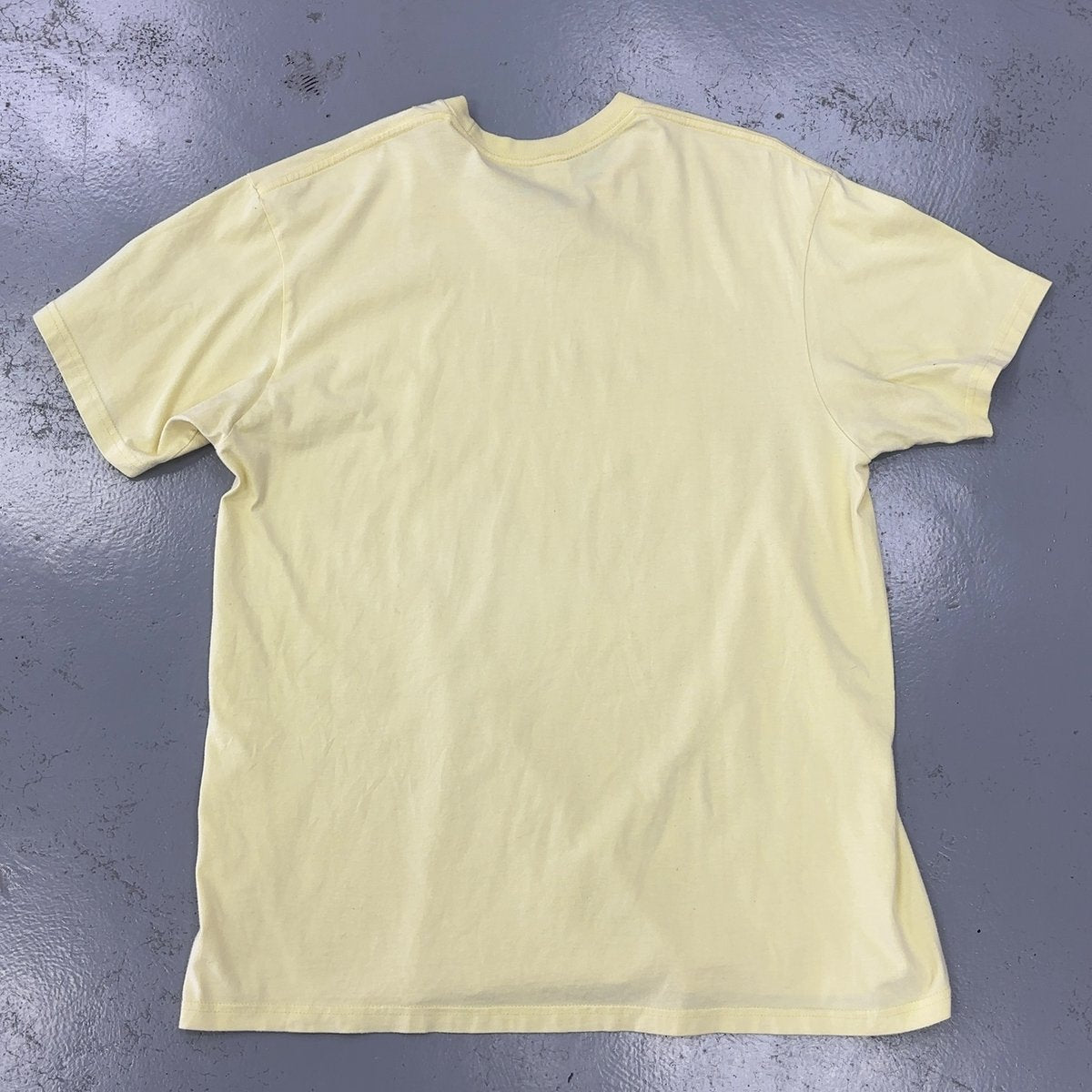 Supreme Tee Size XL (Pre-Owned) - back