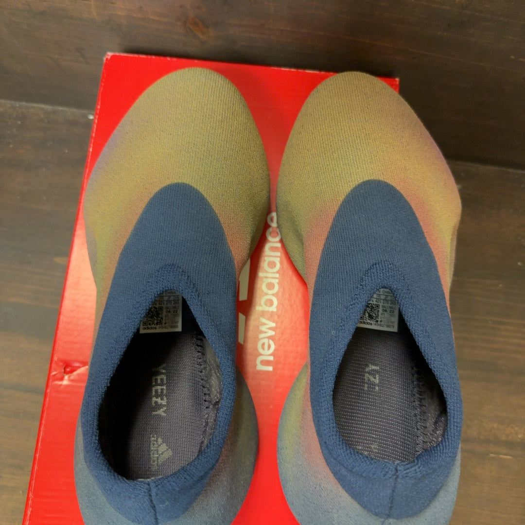 adidas Yeezy Knit RNR Fade Indigo Size 9 (Pre-Owned) - Image 5