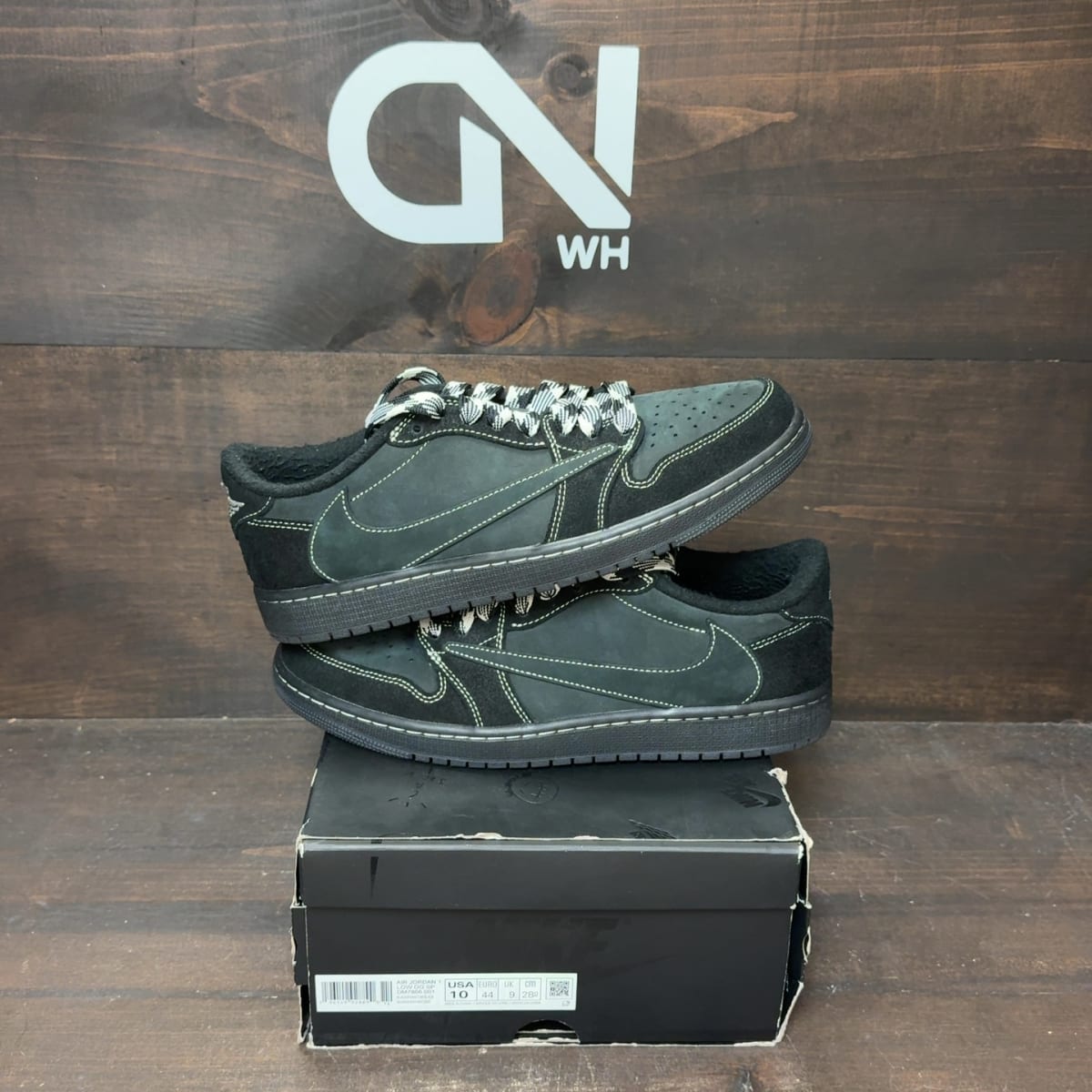 Jordan 1 Retro Low OG SP Travis Scott Black Phantom Size 10 (Pre-Owned) - front