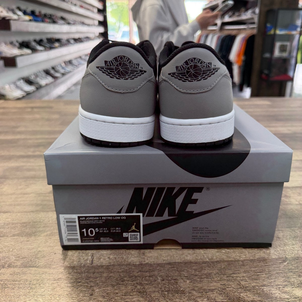 Jordan 1 Retro Low OG Shadow (2024) - Image 3