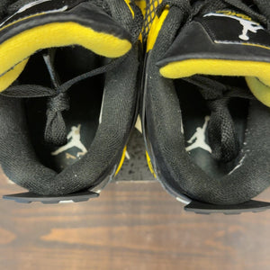 Jordan 4 Retro Thunder (2023) Size 9 (Pre-Owned) - aux