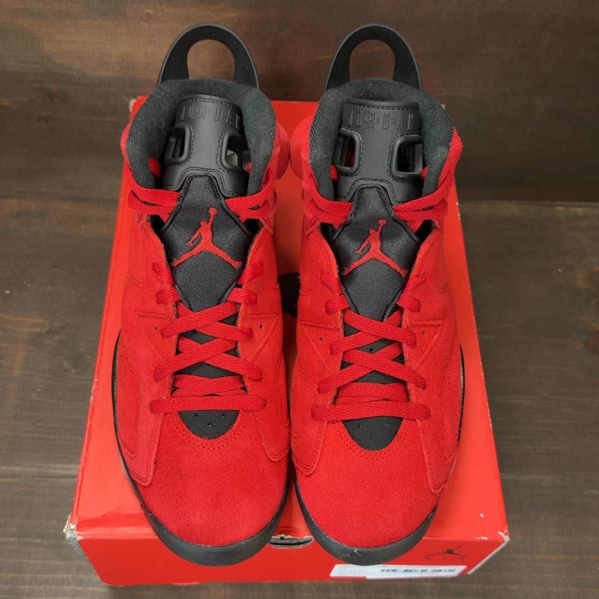 Jordan 6 Retro Toro Bravo Size 9.5 (Pre-Owned) - tag