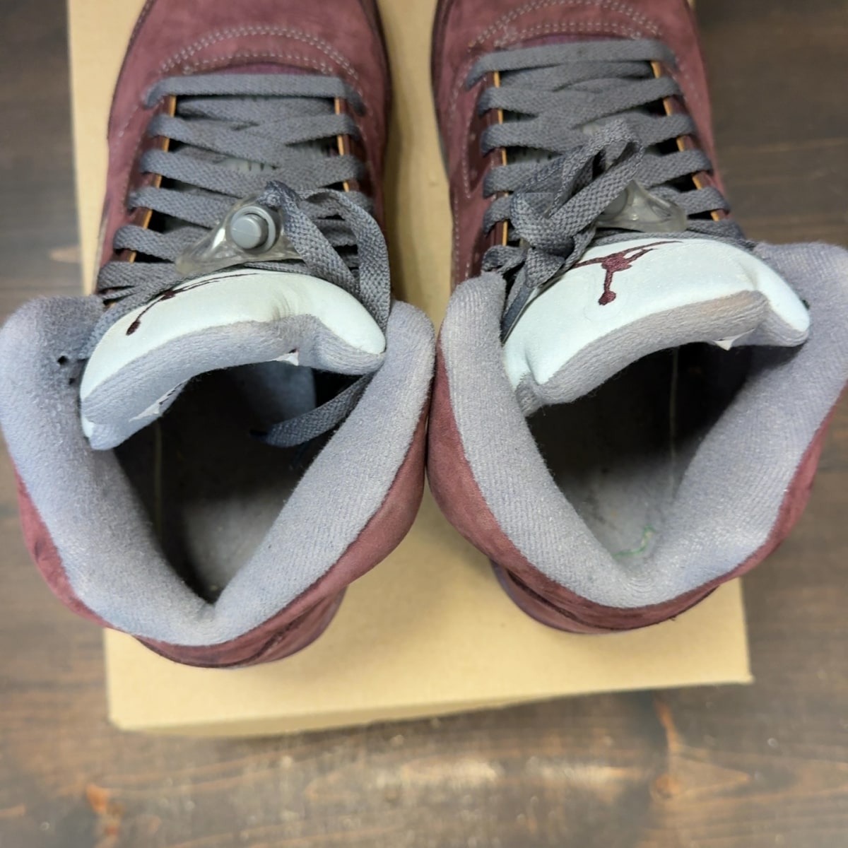 Jordan 5 Retro Burgundy (2023) (GS) Size 5.5Y (Pre-Owned) - Image 6