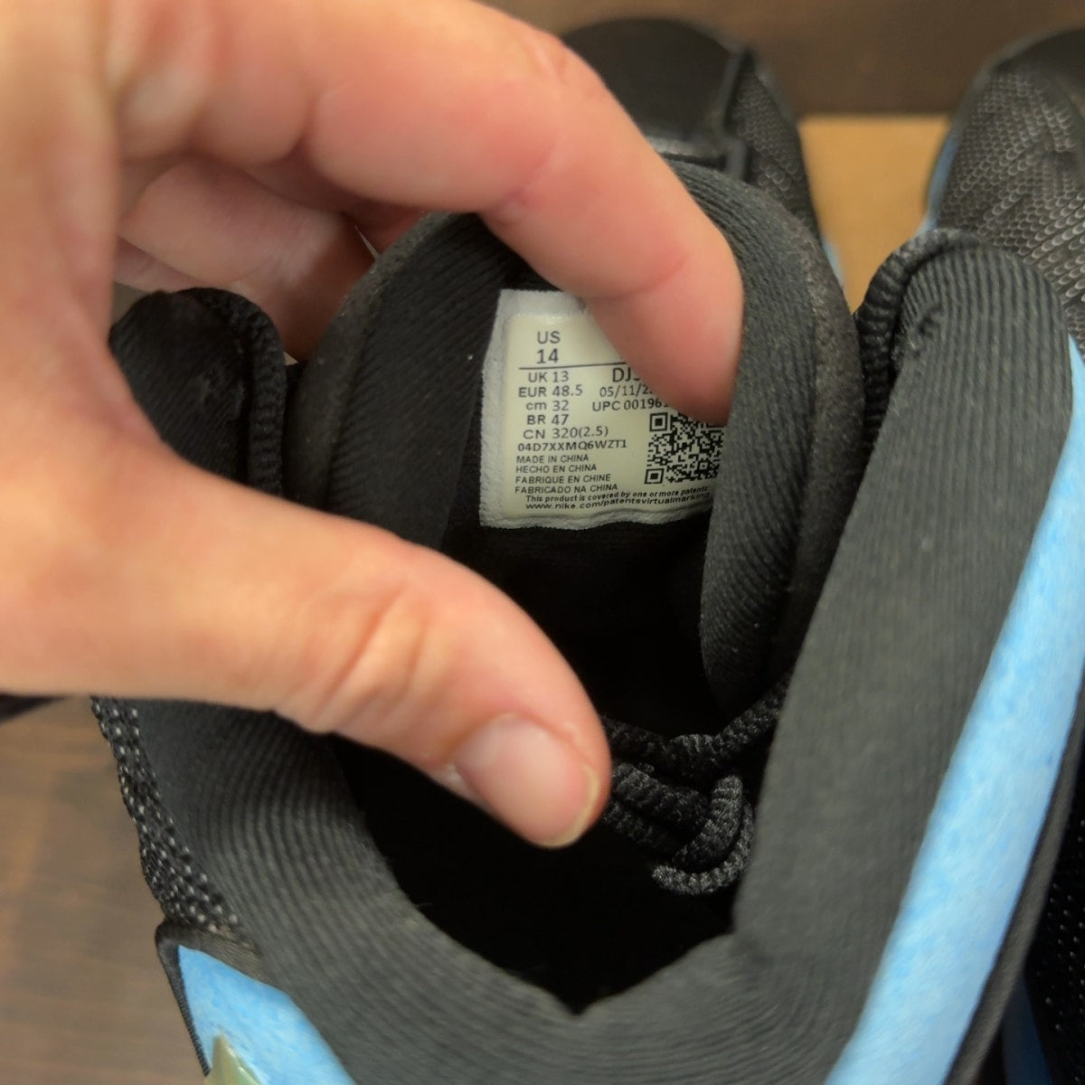 Jordan 13 Retro Black University Blue Size 14 (Pre-Owned) - Image 7