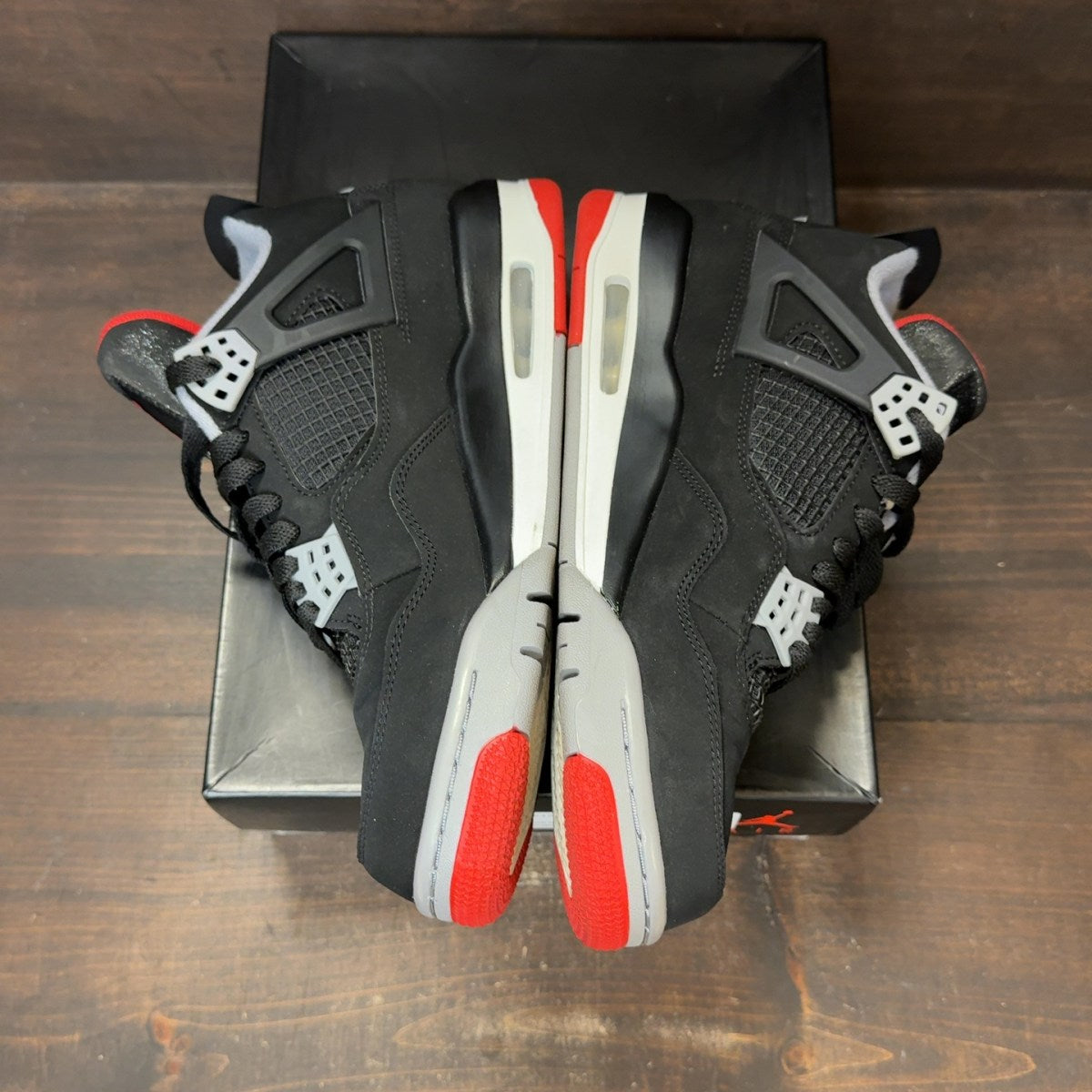 Jordan 4 Retro Bred (2019) - Image 4