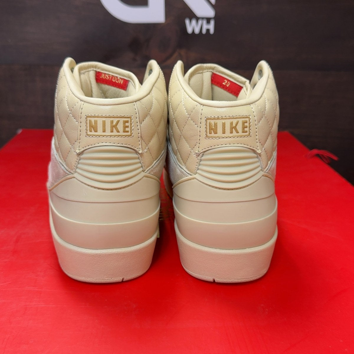 Jordan 2 Retro Just Don Beach Size 10.5 (Pre-Owned) - aux