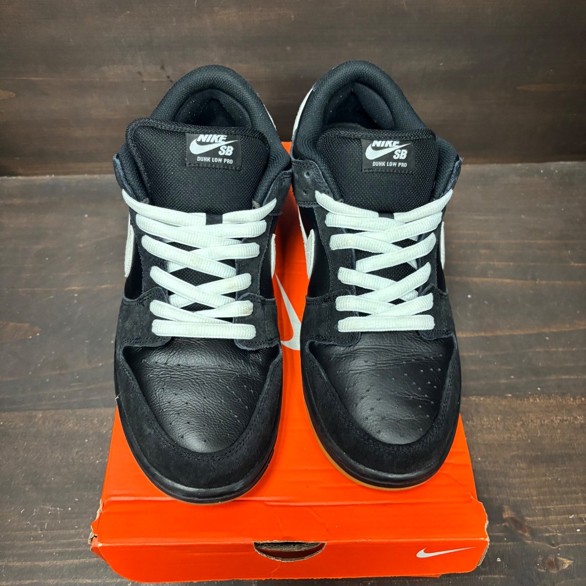 Nike Dunk Low Pro SB Black White Gum Size 12 (Pre-Owned) - side