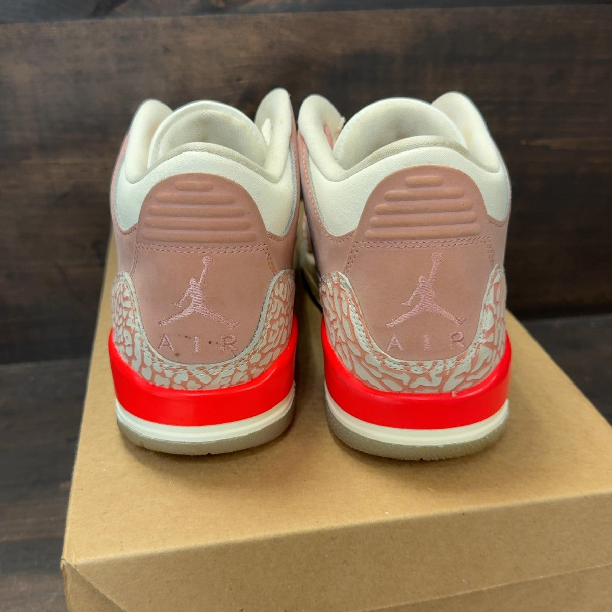Jordan 3 Retro Rust Pink (Women's) Size 7.5W (Pre-Owned) - Image 4