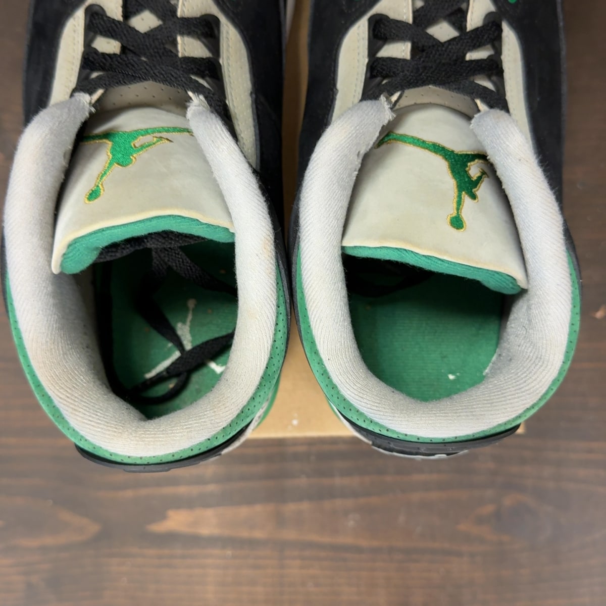 Jordan 3 Retro Pine Green Size 13 (Pre-Owned) - Image 6