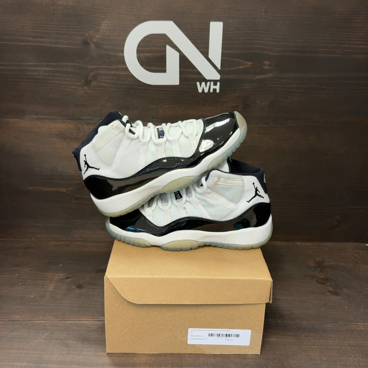 Jordan 11 Retro Concord (2018) (GS) Size 6Y (Pre-Owned) - Image 1