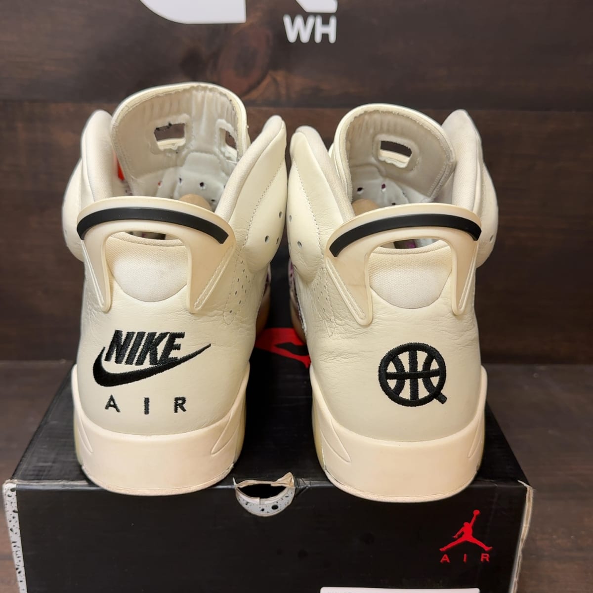 Jordan 6 Retro Quai 54 (2020) Size 13 (Pre-Owned) - aux