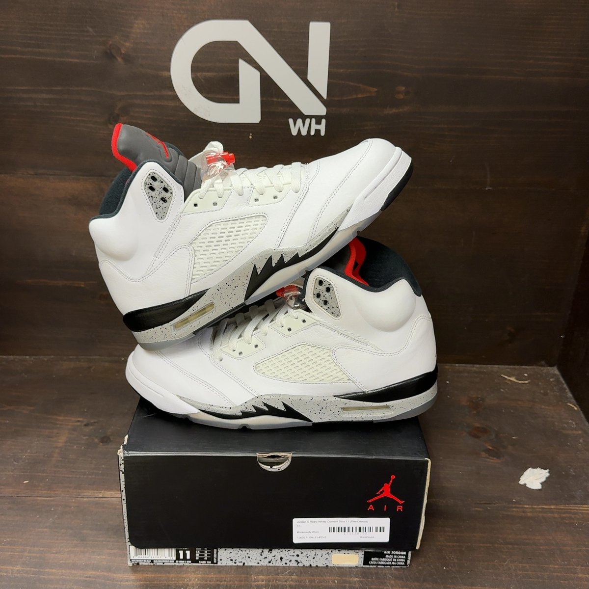 Jordan 5 Retro White Cement Size 11 (Pre-Owned) - front