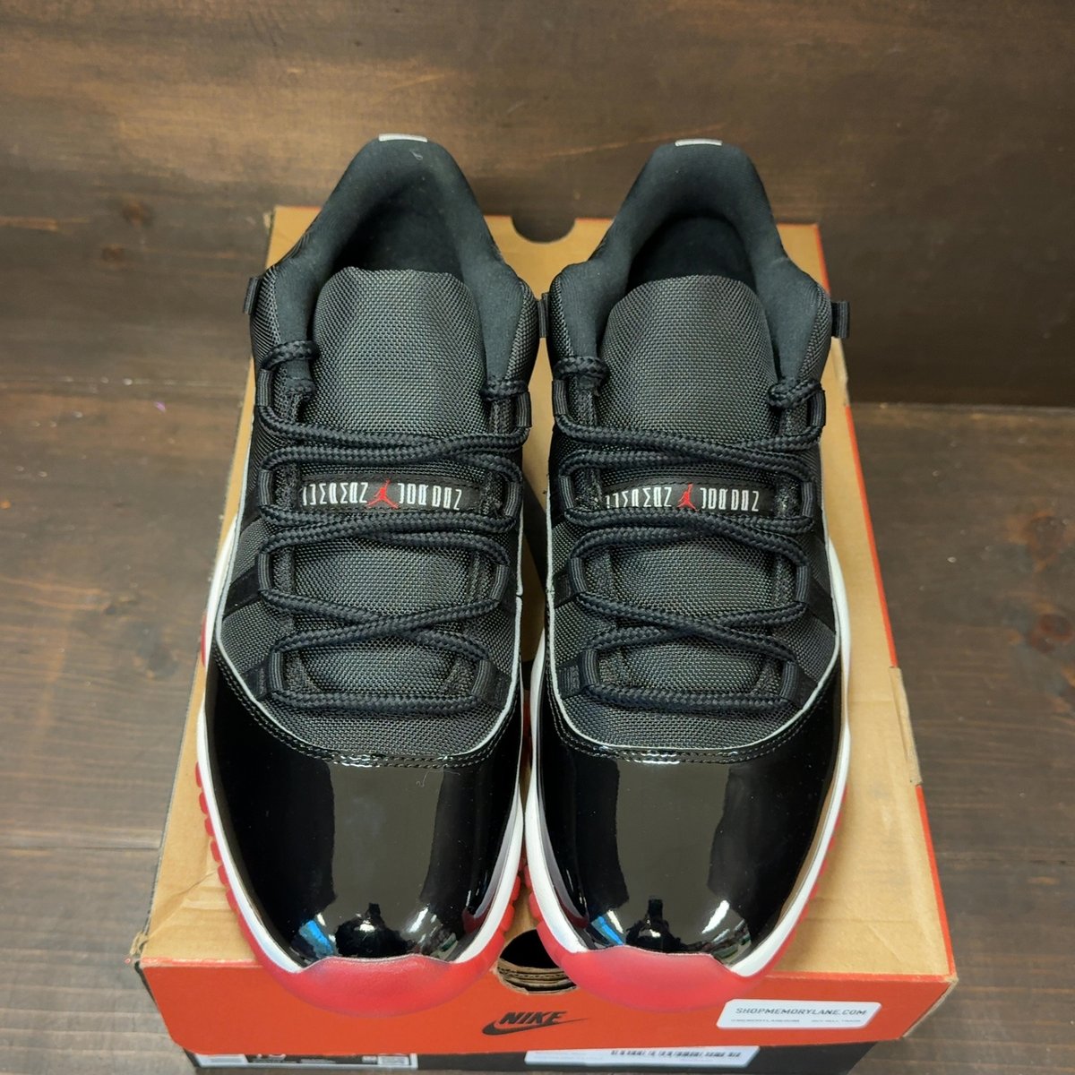 Jordan 11 Retro Low Bred (2025) Size 13 (Pre-Owned) - tag