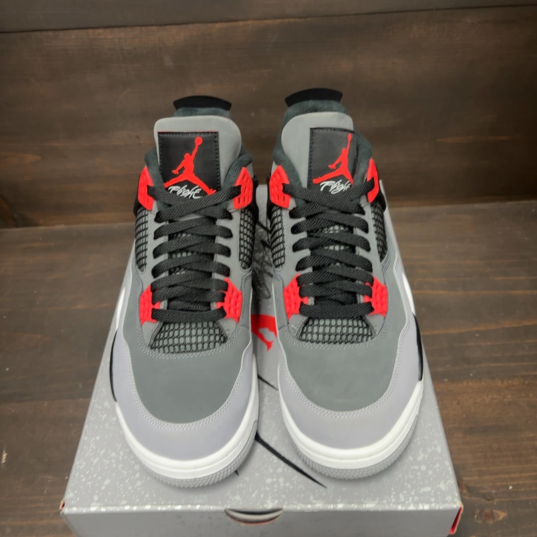 Jordan 4 Retro Infrared Size 10.5 (Pre-Owned)