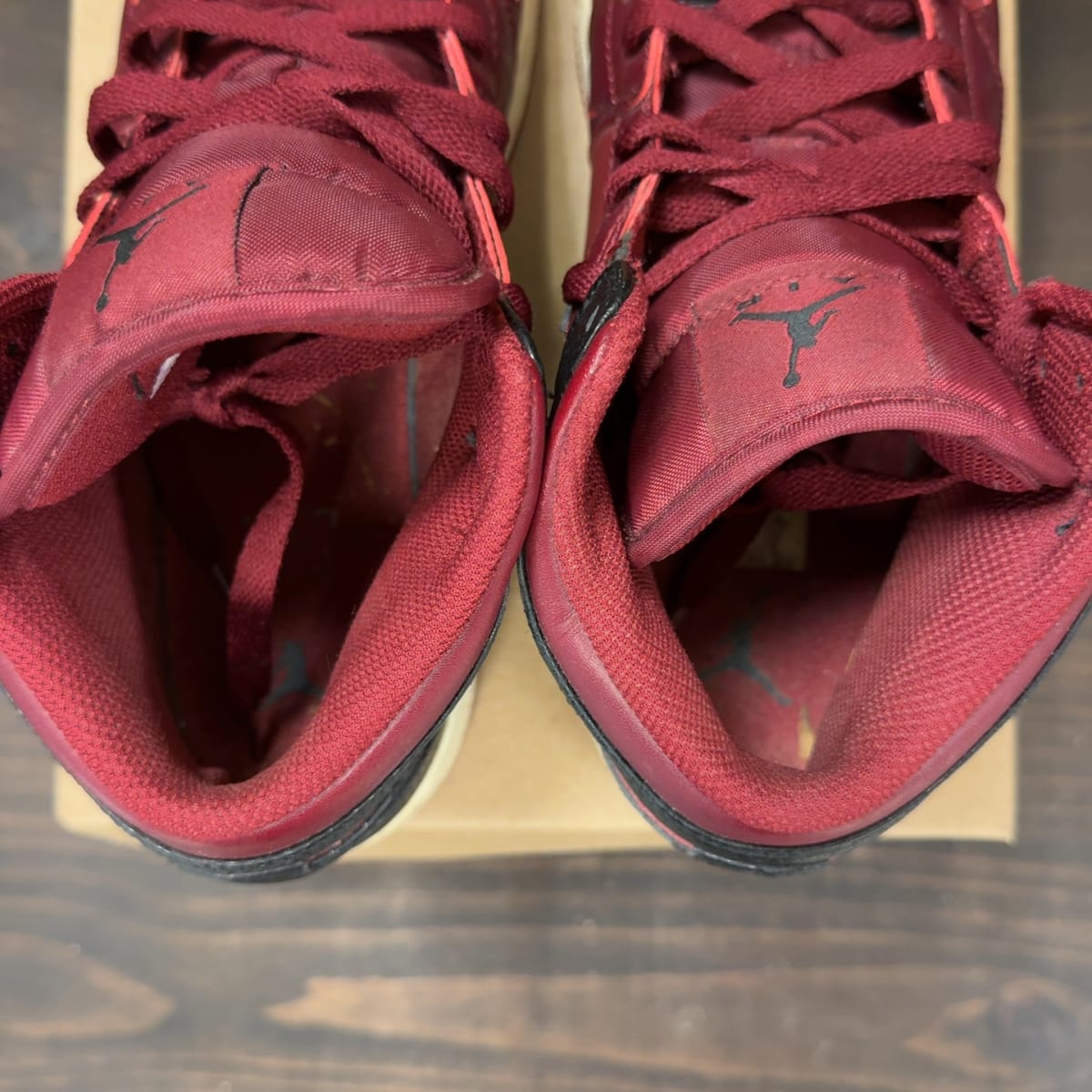 Jordan 1 Mid Team Red Black White (GS) Size 6.5Y (Pre-Owned) - aux