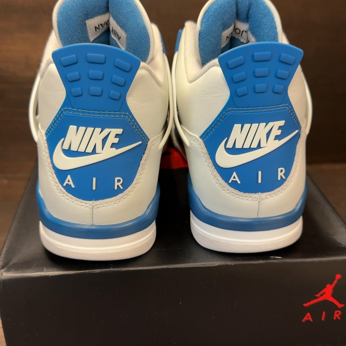 Jordan 4 Retro Military Blue (2024) Size 8.5 (Pre-Owned) - aux