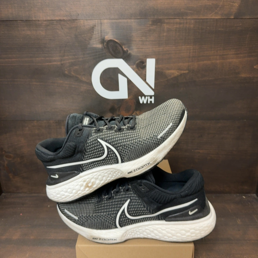 Nike ZoomX Invincible Run Flyknit 2 Black White Size 12 (Pre-Owned) - Image 1
