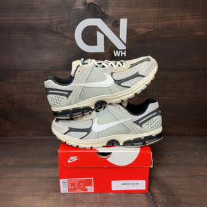Nike Zoom Vomero 5 Supersonic Light Bone Black - Image 1
