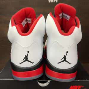Jordan 5 Retro Fire Red Black Tongue (2013) Size 8 (Pre-Owned) - Image 4